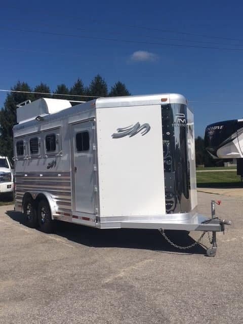 2018 Platinum Coach 3 Horse Bumper Pull image 0