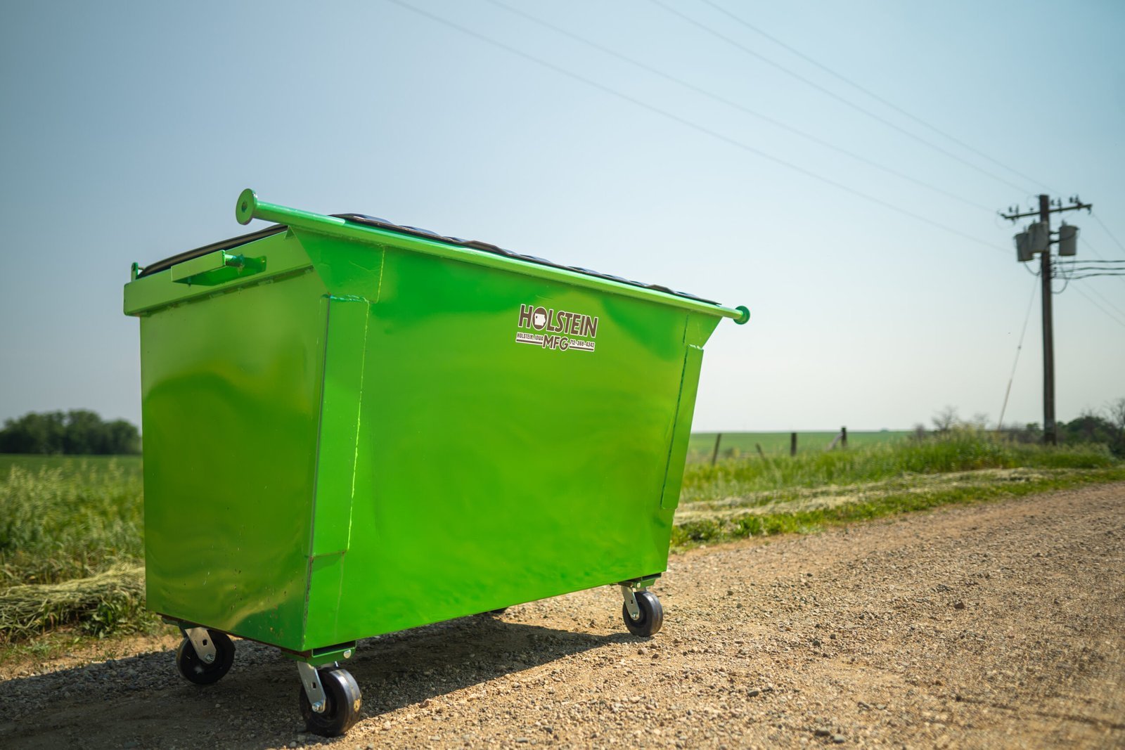 Dumpster – 1.5 or 2 Cubic Yards image 1
