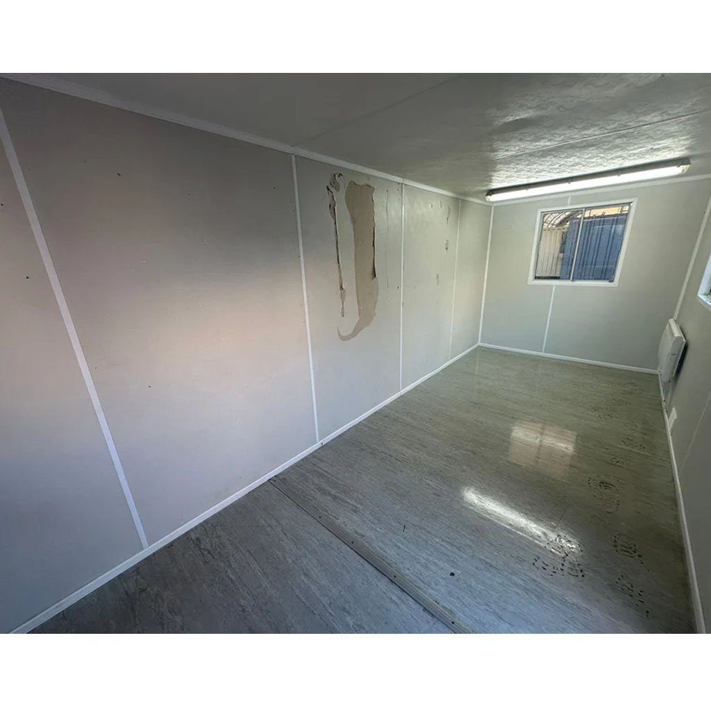 21x8ft Customized Containers image 5