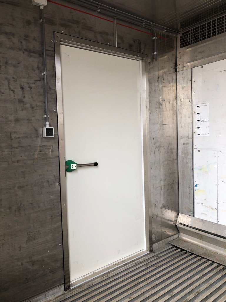 10ft x 8ft 10′ Reefer Container, Used image 5