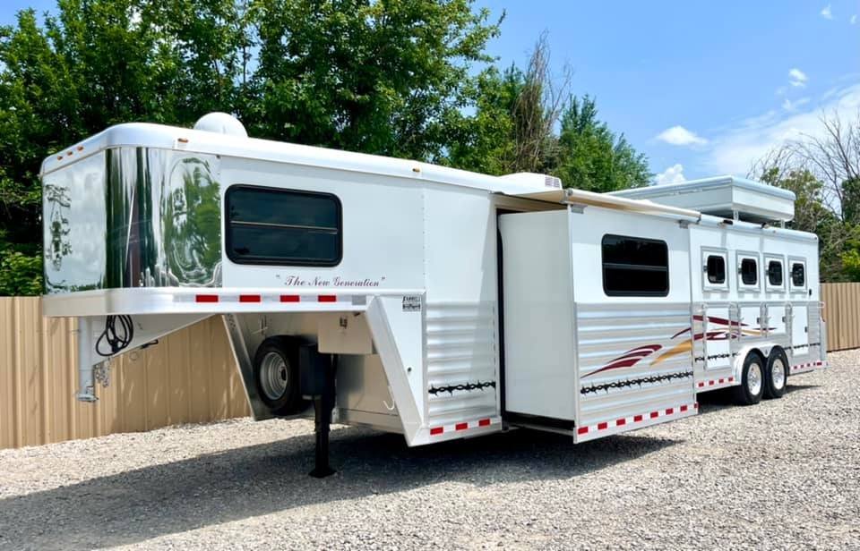 2005 Bloomer 4h Lq/Side Reverse Load/Full Rear Tack image 0