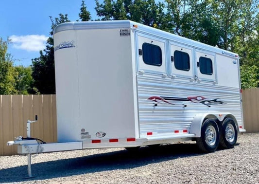 2011 Cimarron 3 Horse Bumper Pull image 0