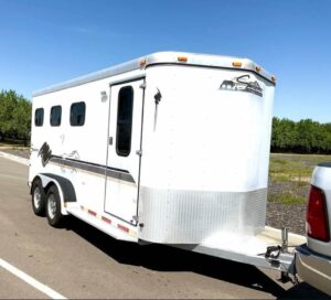 1999 Sundowner 3 Horse Trailer